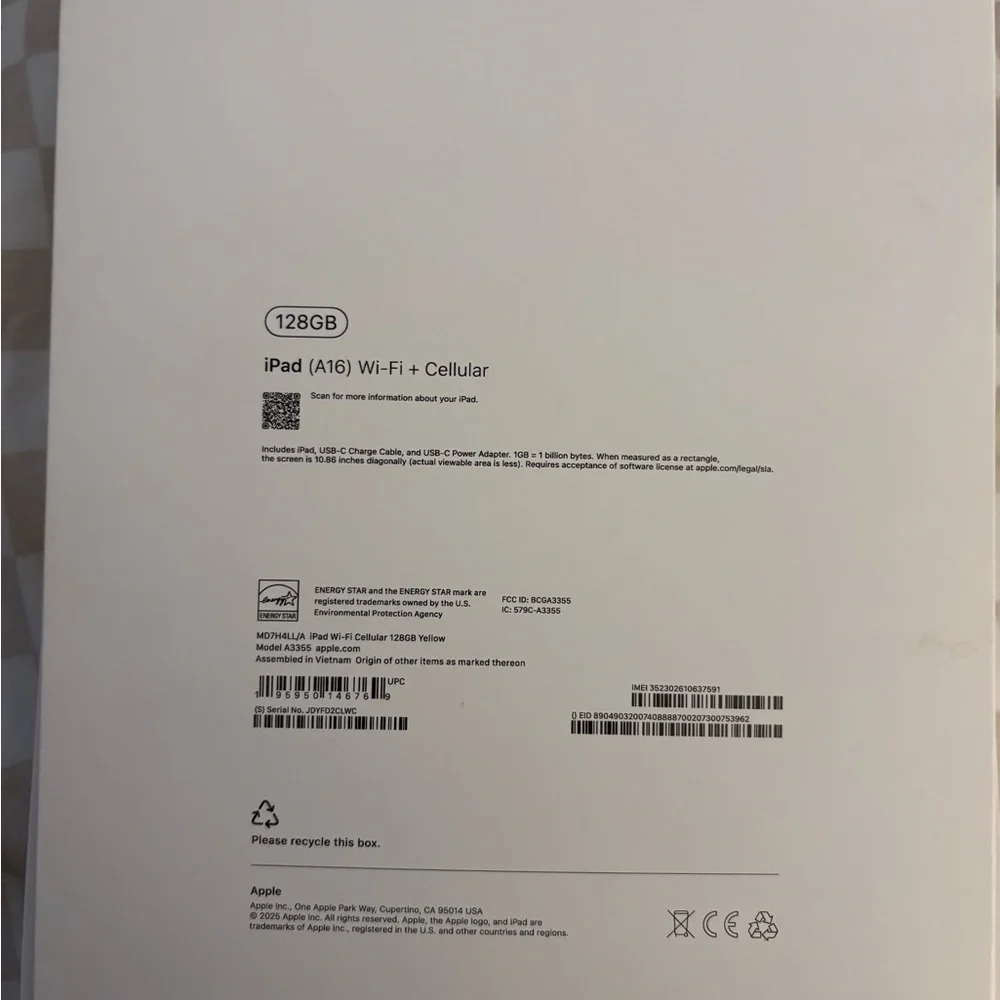 Brand new in box yellow A16 Apple Ipad 128 gb